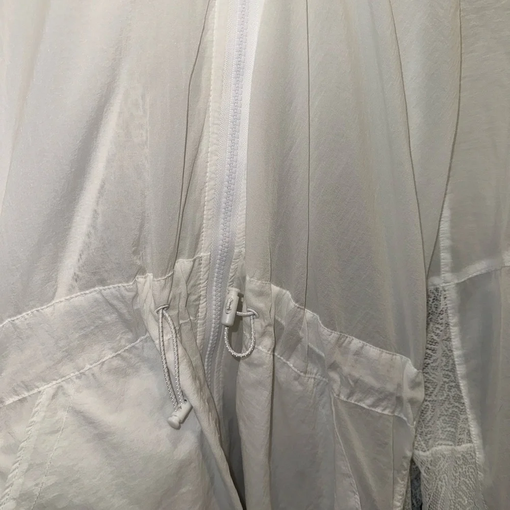 Free People Movement - Picture 4 of 6